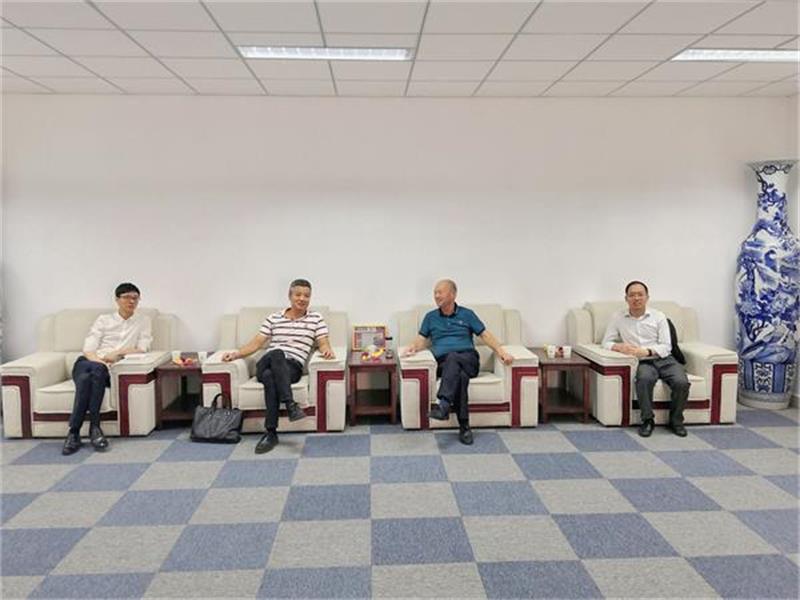 清华研究院陆院长一行 来徐州开云官方端网站登录入口实业集团共商产业规划