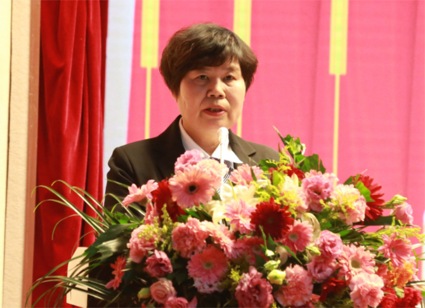 徐州开云官方端网站登录入口实业集团第一届党委班子选举大会---徐州市树恩中学总校长薛淑萍同志致开幕辞